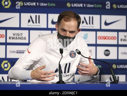 Ultima foto di Thomas Tuchel in qualità di allenatore del PSG (è stato licenziato poche ore dopo) durante la conferenza stampa post-partita dopo la partita di calcio del campionato francese Ligue 1 tra Paris Saint-Germain (PSG) e RC Strasbourg il 23 dicembre 2020 allo stadio Parc des Princes di Parigi, Francia - Foto Jean Catuffe / DPPI / LM Foto Stock