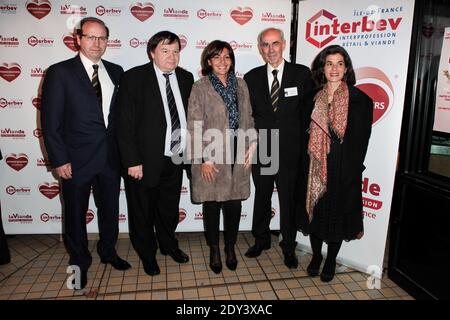 Sindaco di Parigi Anne Hidalgo e Assistente del Sindaco di Parigi Olivia Polski al ristorante 'Pot-Au-Feu Des Celebrites' di Louchebem a Parigi, Francia, il 16 ottobre 2013. Foto di Audrey Poree/ABACAPRESS.COM Foto Stock