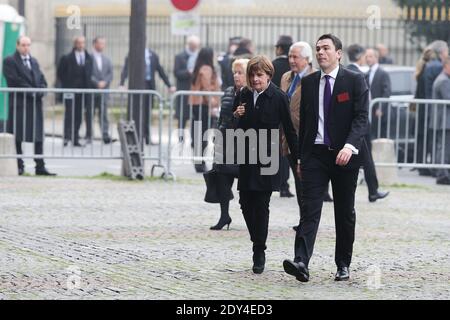 Anne Lauvergeon arriva per un tributo al defunto amministratore delegato Christophe de Margerie, morto in un incidente aereo a Mosca la scorsa settimana, nella chiesa di Saint-Sulpice a Parigi, in Francia, il 27 ottobre 2014. Foto di ABACAPRESS.COM Foto Stock