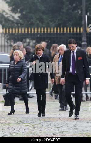 Anne Lauvergeon arriva per un tributo al defunto amministratore delegato Christophe de Margerie, morto in un incidente aereo a Mosca la scorsa settimana, nella chiesa di Saint-Sulpice a Parigi, in Francia, il 27 ottobre 2014. Foto di ABACAPRESS.COM Foto Stock