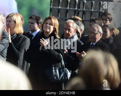 Cerimonia funebre per il defunto amministratore delegato di Total Christophe de Margerie, morto in un incidente aereo a Mosca la scorsa settimana, nella chiesa di Saint-Sulpice a Parigi, in Francia, il 27 ottobre 2014. Foto di ABACAPRESS.COM Foto Stock