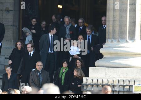 Cerimonia funebre per il defunto amministratore delegato di Total Christophe de Margerie, morto in un incidente aereo a Mosca la scorsa settimana, nella chiesa di Saint-Sulpice a Parigi, in Francia, il 27 ottobre 2014. Foto di ABACAPRESS.COM Foto Stock