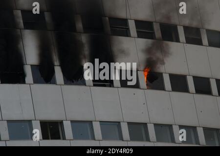 Il 31 ottobre 2014, l'edificio Maison de la radio ospita le stazioni radio France durante un incendio a Parigi, in Francia. Foto di Thierry Orban/ABACAPRESS.COM Foto Stock