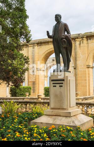 Signore Strickland statua, Upper Barrakka Garden, Valletta, Malta Foto Stock