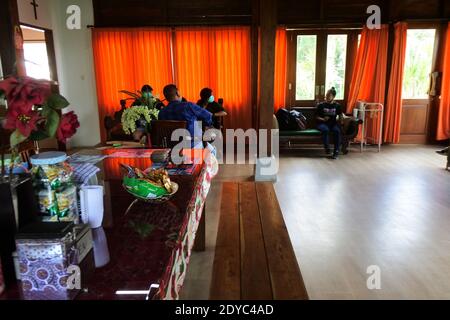 DENPASAR, INDONESIA - 07 novembre 2020: Persone in villa a bedugul, Bali, 12 novembre 2020 Foto Stock