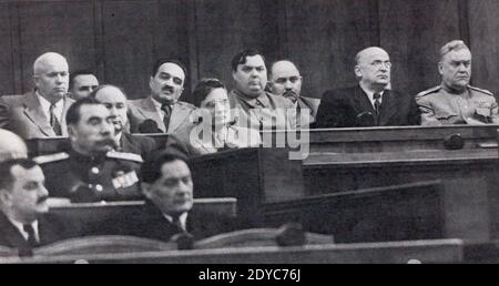 All'interno della rivista russa 'Ogoniok'. Foto Stock