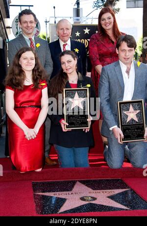 Michael Sheen, Lord David Rowe-Beddoe, Morgan Ritchie, Charlotte Ritchie e Maria Burton partecipano alla cerimonia di premiazione del compianto Richard Burton con una stella sulla Hollywood Walk of Fame il 1 marzo 2013 a Los Angeles, California, USA. Foto di Lionel Hahn/ABACAPRESS.COM Foto Stock