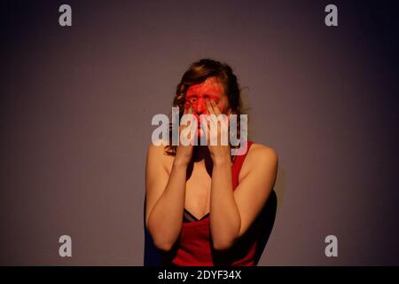 Celine Sallette ha eseguito il nuovo spettacolo 'Molly Bloom' al Theatre de la commune di Aubervilliers, in Francia, il 20 marzo 2013. Foto di ABACAPRESS.COM Foto Stock