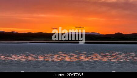 Tramonto sul lago di soda, Carrizo Plain monumento nazionale, San Luis Obispo County, California Foto Stock