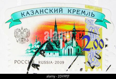 MOSCA, RUSSIA - 19 GIUGNO 2019: Francobollo stampato in Russia mostra Kazan Cremlino, sesta serie di emissione definitiva, circa 2009 Foto Stock