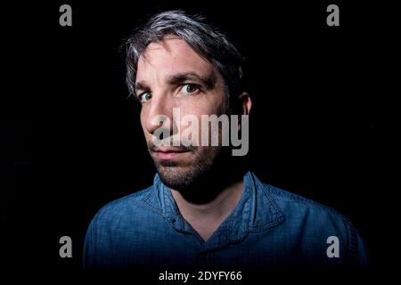 Guillaume Meurice. Ritratto dell'umorista e cronista di Francia Inter Guillaume Meurice. Guillaume Meurice. Ritratto de l'humoriste et chroniqueu Foto Stock