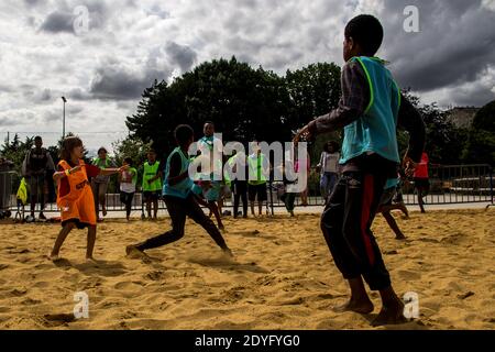 FRA - SOCIETÀ - LA SPIAGGIA PER COLORO CHE NON L'HANNO. Rennes, estate 2017, animazioni sono organizzate per i giovani dei quartieri. FRA - S. Foto Stock