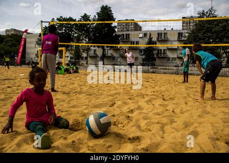 FRA - SOCIETÀ - LA SPIAGGIA PER COLORO CHE NON L'HANNO. Rennes, estate 2017, animazioni sono organizzate per i giovani dei quartieri. FRA - S. Foto Stock