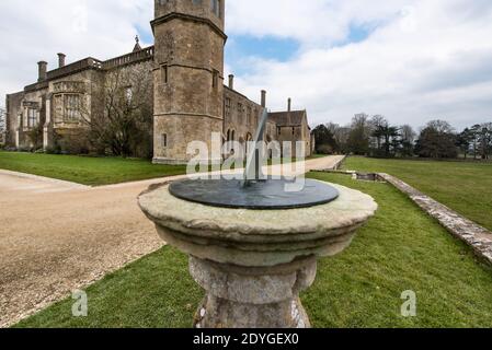 Vedute dell'Abbazia di Lacock nel Wiltshire UK Foto Stock