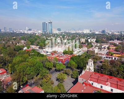 Centro storico di Villa Coyoacan vista aerea a Città del Messico CDMX, Messico. Foto Stock