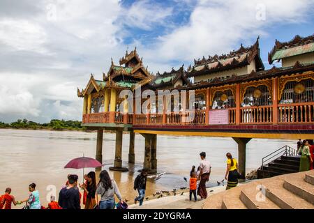 Kyauktan Township, Yangon Regione Myanmar Birmania Asia, visitare la Kyauktan Ye le Pagoda Foto Stock