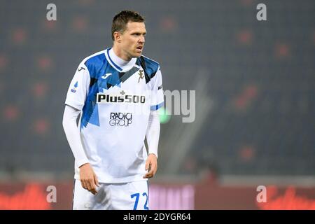 Bologna, Italia. 23 dicembre 2020. Josip Ilicic di Atalanta durante il FC di Bologna vs Atalanta Bergamasca Calcio, Serie a match a Bologna, Italy, December 23 2020 Credit: Independent Photo Agency/Alamy Live News Foto Stock