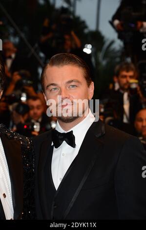 Leonardo DiCaprio in arrivo per la proiezione del Grande Gatsby e la cerimonia di apertura del 66° Festival del Cinema di Cannes al Palais des Festivals di Cannes, Francia, il 15 maggio 2013. Foto di Nicolas Briquet/ABACAPRESS.COM Foto Stock