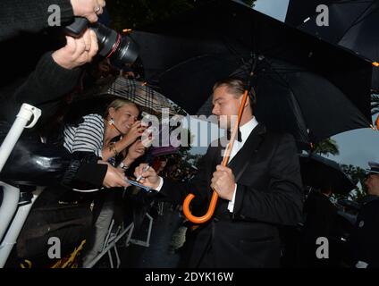 Leonardo DiCaprio in arrivo per la proiezione del Grande Gatsby e la cerimonia di apertura del 66° Festival del Cinema di Cannes al Palais des Festivals di Cannes, Francia, il 15 maggio 2013. Foto di Lionel Hahn/ABACAPRESS.COM Foto Stock