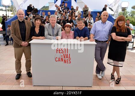 Agnes Varda, Michel Abramowicz, Gwenole Bruneau, Isabel Coixet, Eric Guirado, Chloe Rolland, Regis Wargnier in posa alla fotocellula della giuria della Camera D'Or tenutasi al Palais des Festivals nell'ambito del 66° Festival di Cannes, in Francia, il 17 maggio 2013. Foto di Lionel Hahn/ABACAPRESS.COM Foto Stock