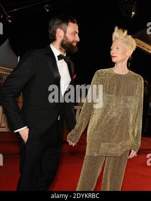 Tilda Swinton arriva per la proiezione "Only Lovers Left Alive" che si è svolta al Palais Des Festivals di Cannes, in Francia, il 25 maggio 2013, nell'ambito del 66° Festival del Cinema di Cannes. Foto di Lionel Hahn/ABACAPRESS.COM Foto Stock