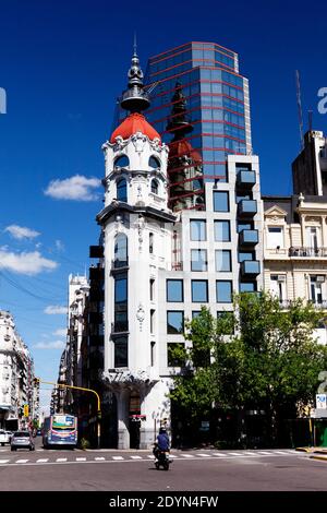 Argentina, Buenos Aires - l'edificio modernizzato 'Mirador Massue' in stile art nouveau a Tribunales. Foto Stock