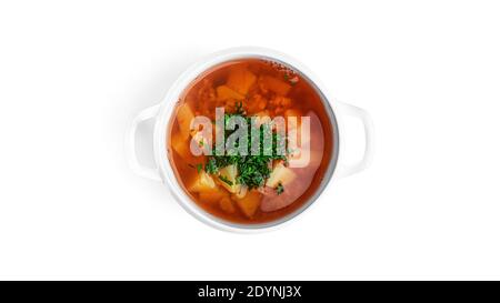 Zuppa di lenticchie con vegetazione isolata su sfondo bianco. Foto di alta qualità Foto Stock