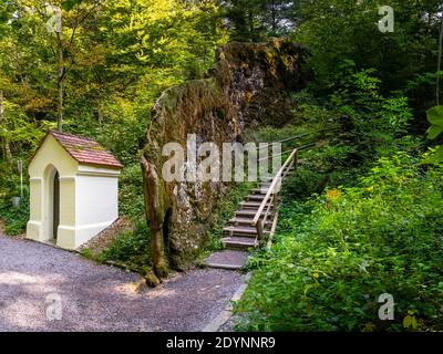 Growing Rock vicino a Landau in Baviera Germania Foto Stock