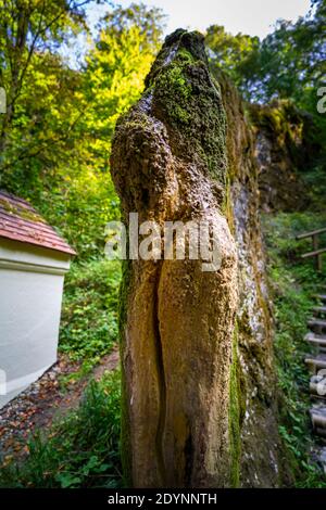 Growing Rock vicino a Landau in Baviera Germania Foto Stock