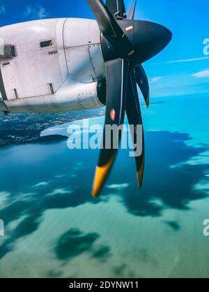 Vista aerea di Koh Samui dall'aereo, Thailandia, sud-est asiatico Foto Stock