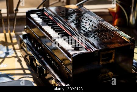 Harmonium - uno strumento musicale classico indiano Foto Stock