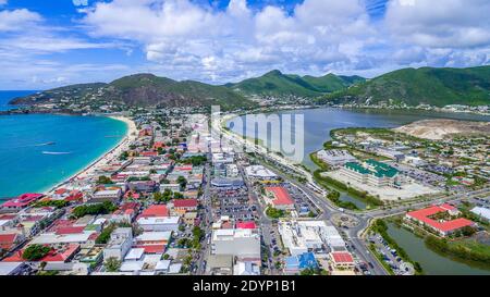 Foto dell'isola caraibica di Sint Maarten. Paesaggio caraibico. Foto Stock