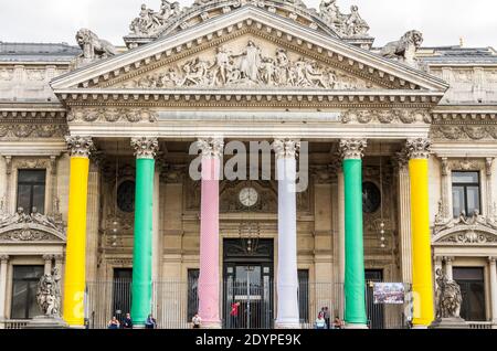 Vista sul Palazzo della Borsa di Bruxelles. Ex Borsa, Bruxelles è la capitale del Belgio. Foto Stock