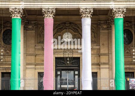 Vista sul Palazzo della Borsa di Bruxelles. Ex Borsa, Bruxelles è la capitale del Belgio. Foto Stock