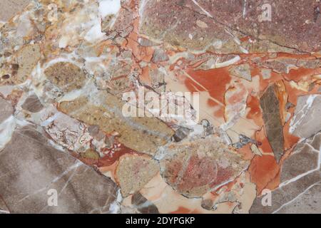 Marmo variegato nei colori grigio, bianco e marrone fondo a trama in pietra, alto dettaglio Foto Stock