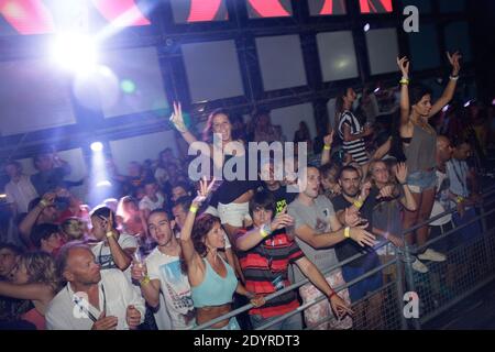 Esclusiva - atmosfera al Festival di musica Electrosbeach, a Port-Barcares, Francia, il 19 luglio 2013. Foto di Jerome Domine/ABACAPRESS.COM Foto Stock