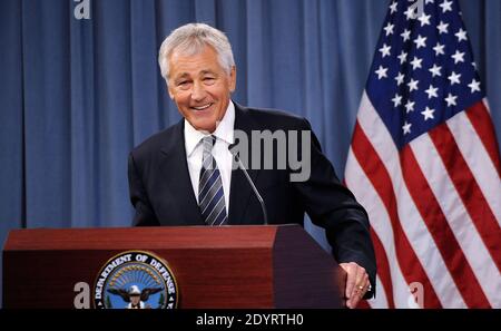 Il segretario alla Difesa Chuck Hagel parla ad una conferenza stampa con il ministro cinese della Difesa nazionale Gen. Chang Wanquan al Pentagono 19 agosto 2013 ad Arlington, VA, USA. Foto di Olivier Douliery/ABACAPRESS.COM Foto Stock