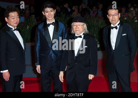 Haruma Miura, mangaka giapponese/autrice Leiji Matsumoto e Shinji Aramaki in occasione della prima "Harlock Space Pirate 3D" durante il 70° Festival Internazionale del Cinema di Venezia tenutosi presso la Sala Grande di Venezia il 3 settembre 2013. Foto di Nicolas Genin/ABACAPRESS.COM Foto Stock