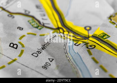 Dettaglio di una mappa stradale della scozia contrassegnata con testo Area marcatore Dalwhinnie Foto Stock