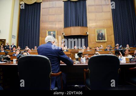 Il Segretario di Stato John Kerry testimonia di un'audizione della commissione per gli affari esteri della Camera sulla Siria presso il Rayburn House Office Building, il 4 settembre 2013 a Washington, DC, USA. Foto di Olivier Douliery/ABACAPRESS.COM Foto Stock