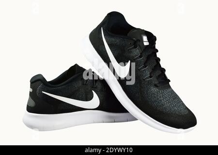 Samut Sakhon Thailandia Agosto 13, 2018 : prodotto riprese di Nike uomini sport scarpa da corsa su sfondo bianco,scarpe da running Nike Foto Stock