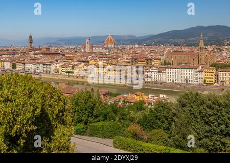 Vista di Firenze vista dal Colle di Piazzale Michelangelo, Firenze, Toscana, Italia, Europa Foto Stock