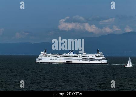 Collegamenti tra la terraferma e le isole sull'Oceano Pacifico, BC, Canada. L'oceano Pacifico confina con il Canada occidentale. La costa della Columbia Britannica noi Foto Stock