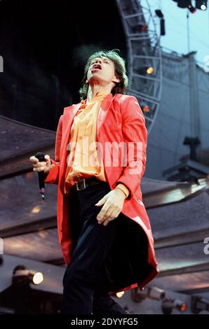 Le Rolling Stones in concerto al Don Valley Stadium di Sheffield, Regno Unito. 6 giugno 1999 Foto Stock