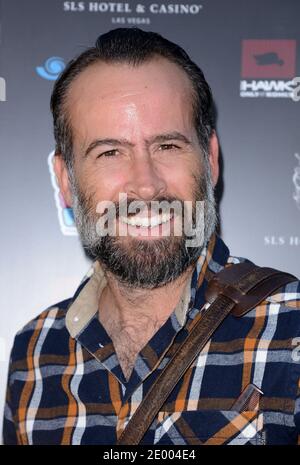 Jason Lee partecipa al 10° piano annuale Tony Hawk's Stand Up for Skateparks benefit a Los Angeles, California, USA, il 5 ottobre 2013. Foto di Lionel Hahn/ABACAPRESS.COM Foto Stock