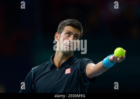 La Serbia Novak Djokovic ha suonato nel secondo round del BNP Paribas Masters Series Tennis Open 2013 a Palais Omnisports di Parigi-Bercy, Parigi, il 29 ottobre 2013. Foto di Henri Szwarc/ABACAPRESS.COM Foto Stock