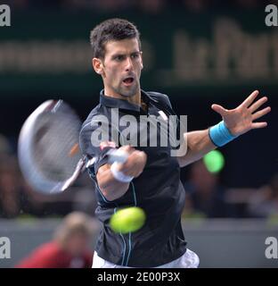 Serbia Novak Djokovic ha giocato il quarto finale al BNP Paribas Masters Series Tennis Open 2013, presso il Palais Omnisports di Parigi-Bercy, a Parigi, il 1° novembre 2013. Foto di Christophe Guibbaud/ABACAPRESS.COM Foto Stock