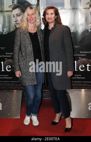 Sandrine Kiberlain ed Emmanuelle Devos in occasione della prima del film Violette tenuto presso l'UGC Les Halles a Parigi, Francia, il 4 novembre 2013. Foto di Audrey Poree/ABACAPRESS.COM Foto Stock