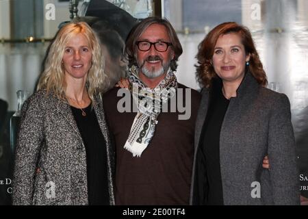 Sandrine Kiberlain, Martin Provost e Emmanuelle Devos alla prima del film Violette tenuto presso l'UGC Les Halles a Parigi, Francia, il 4 novembre 2013. Foto di Audrey Poree/ABACAPRESS.COM Foto Stock