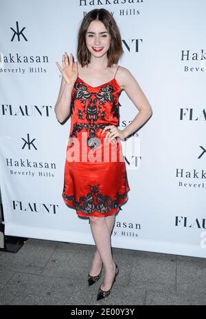 Lily Collins partecipa alla festa di novembre di Flaunt Magazine a Hakkasan Beverly Hills a Los Angeles, CA, USA, il 7 novembre 2013. Foto di Lionel Hahn/ABACAPRESS.COM Foto Stock